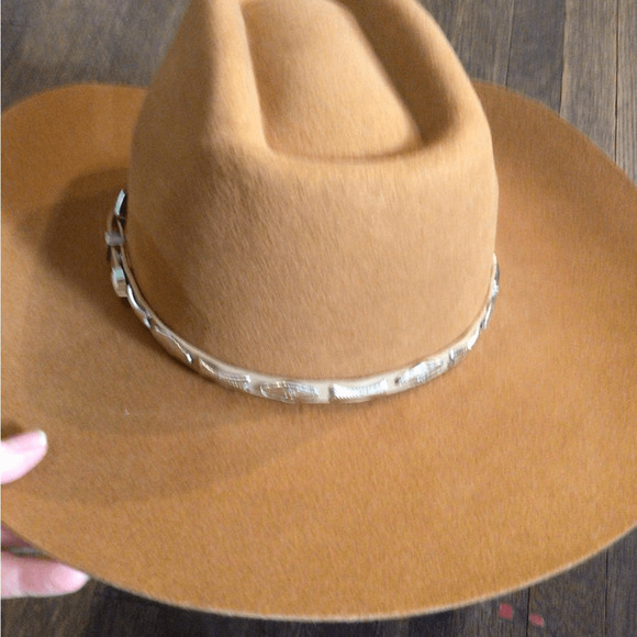 NEW! Rare Wyeth Camel Cowboy hat Buckle